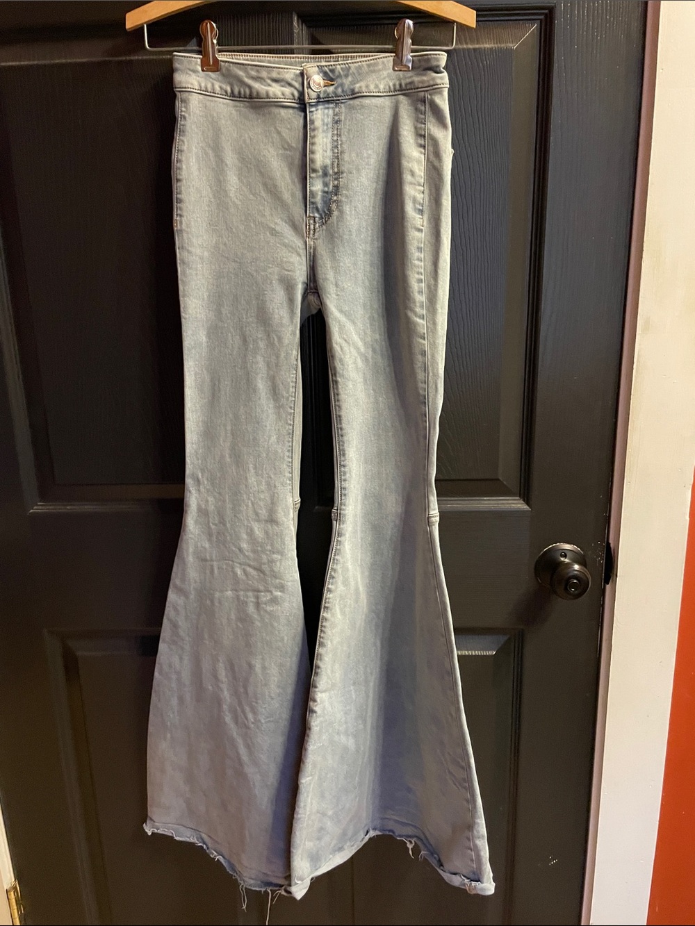 Free People Light Wash Flared Women’s Jeans